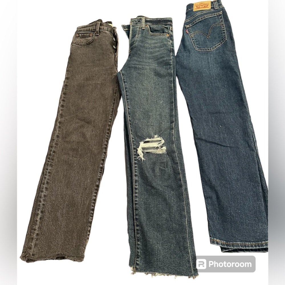 Levi Wedgie Straight Jeans Bundle~ Size 25~ Excellent Condition